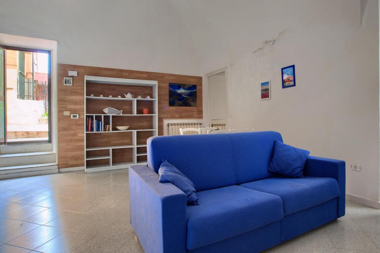 임페리아 Casa A 2 Passi Dal Mare Con Patio Privato 빌라 외부 사진