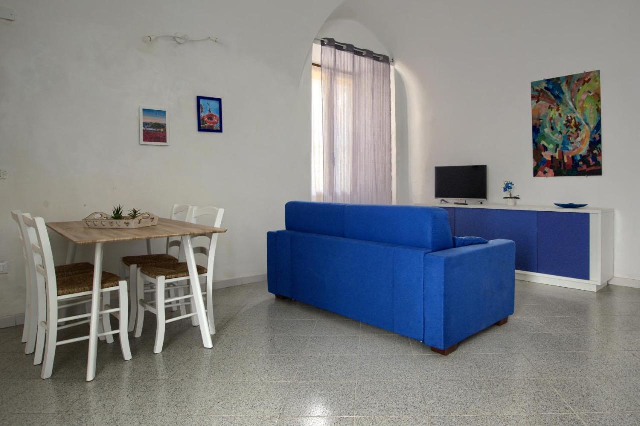 임페리아 Casa A 2 Passi Dal Mare Con Patio Privato 빌라 외부 사진