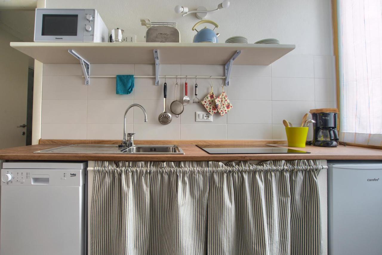 임페리아 Casa A 2 Passi Dal Mare Con Patio Privato 빌라 외부 사진