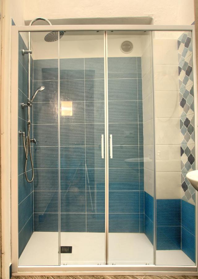 임페리아 Casa A 2 Passi Dal Mare Con Patio Privato 빌라 외부 사진